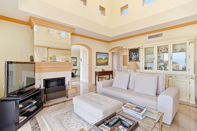 4 chambre Penthouse à vendre à Elviria, Marbella - 1 495 000 € (Ref: 9843601)