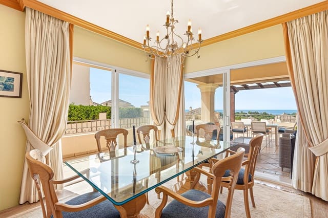 4 chambre Penthouse à vendre à Elviria, Marbella - 1 495 000 € (Ref: 9843601)