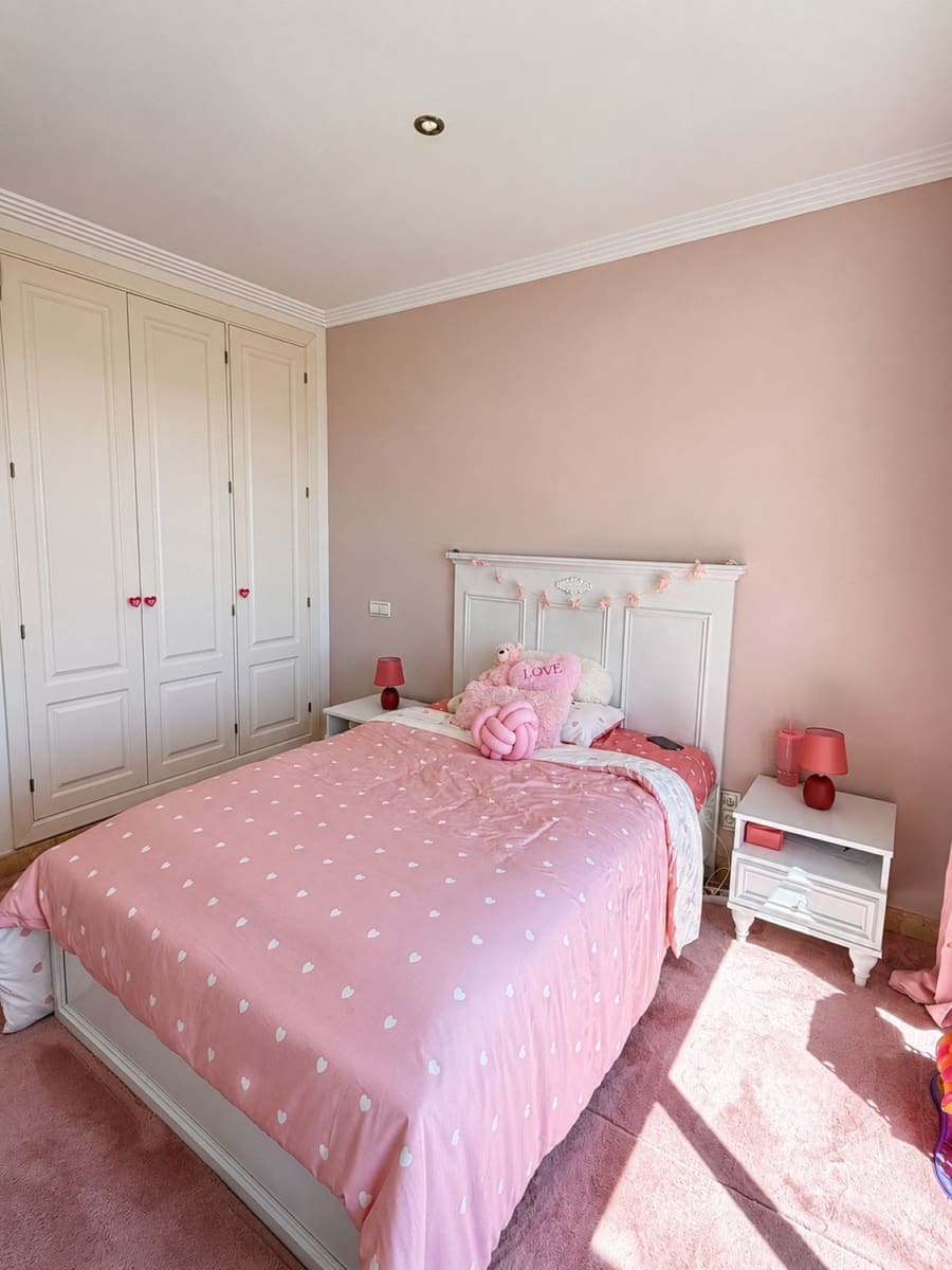 4 soveværelse Semi-Rækkehus til salg i Benahavis - € 1.195.000 (Ref: 9851373)