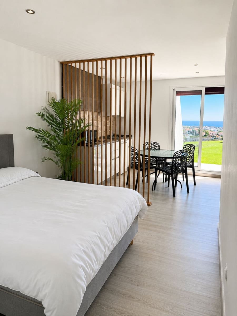 4 soveværelse Semi-Rækkehus til salg i Benahavis - € 1.195.000 (Ref: 9851373)