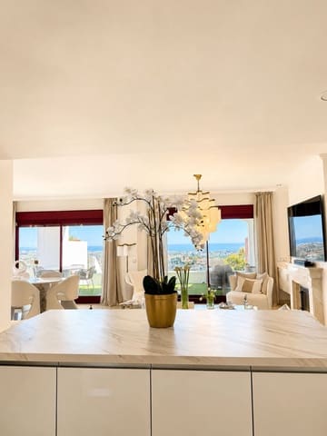 4 soveværelse Semi-Rækkehus til salg i Benahavís - € 1.195.000 (Ref: 9851373)