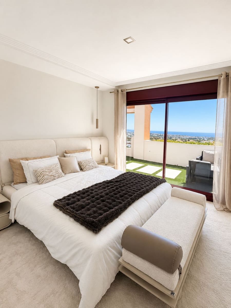 4 soveværelse Semi-Rækkehus til salg i Benahavis - € 1.195.000 (Ref: 9851373)