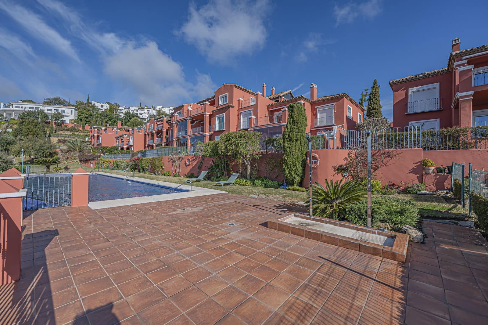 3 soveværelse Lejlighed til salg i La Mairena - € 895.000 (Ref: 9851376)