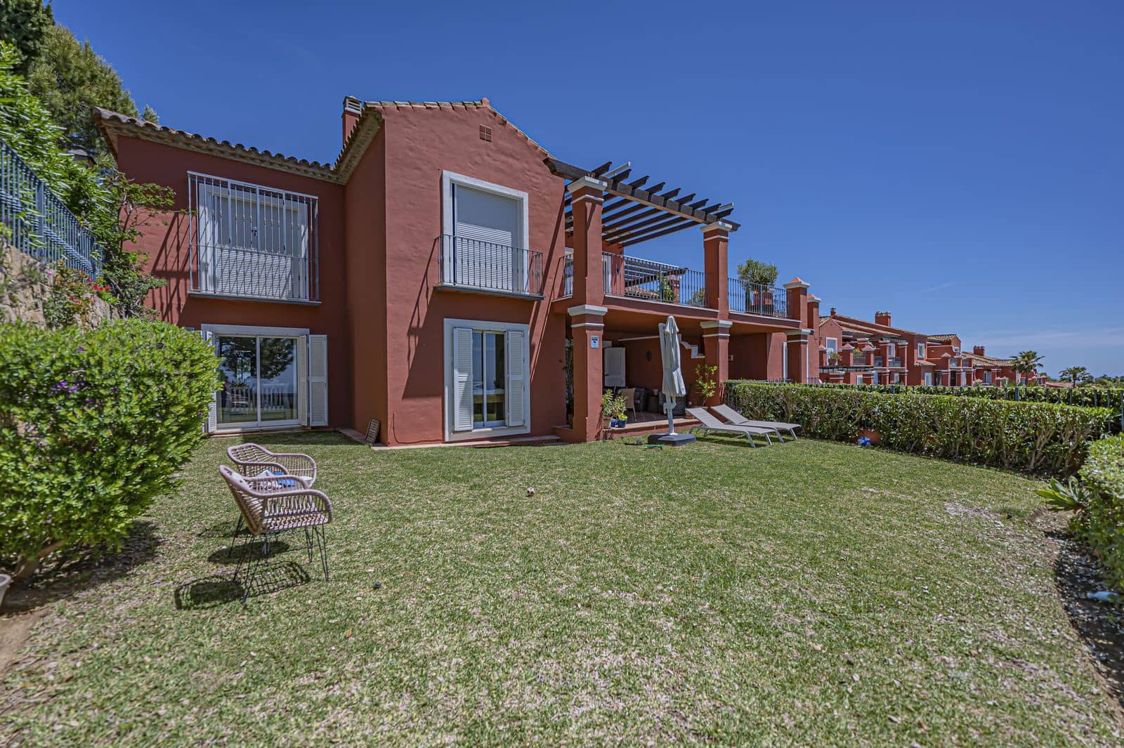 3 soveværelse Lejlighed til salg i La Mairena - € 895.000 (Ref: 9851376)