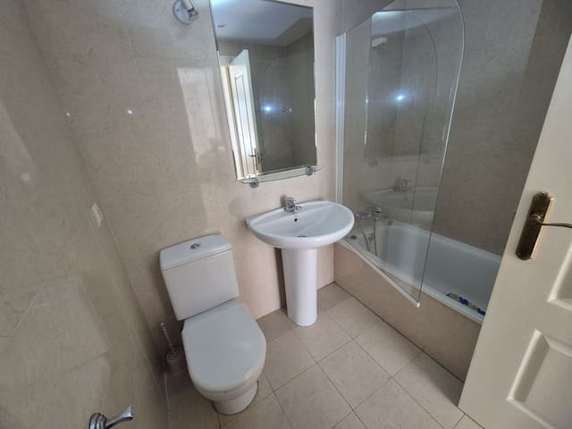 2 camera da letto Appartamento in vendita in Nueva Andalucia, Marbella - 450.000 € (Rif: 9851378)