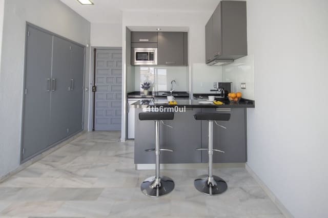 Studio til salgs i Golden Mile, Marbella - € 380 000 (Ref: 9851383)