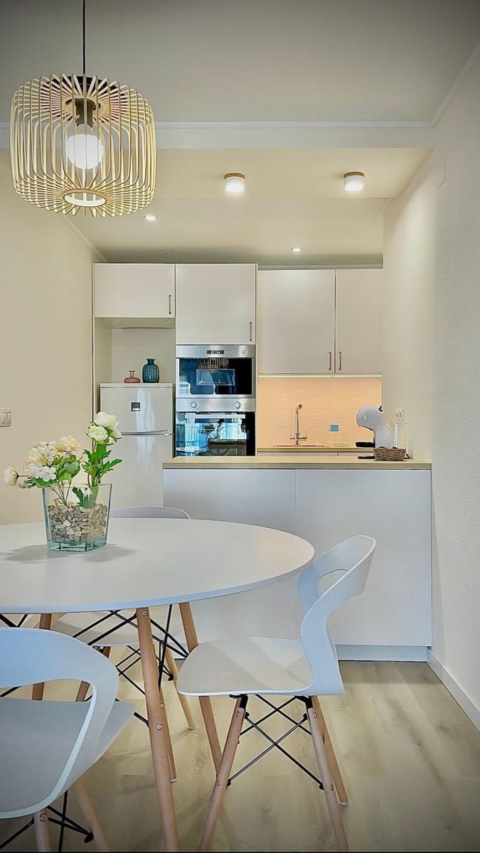 2 slaapkamer Appartement te koop in Manilva - € 365.000 (Ref: 9851385)