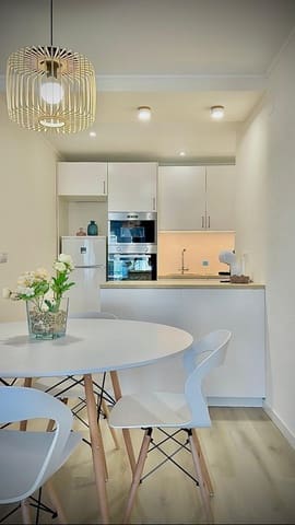 2 slaapkamer Appartement te koop in Manilva - € 365.000 (Ref: 9851385)