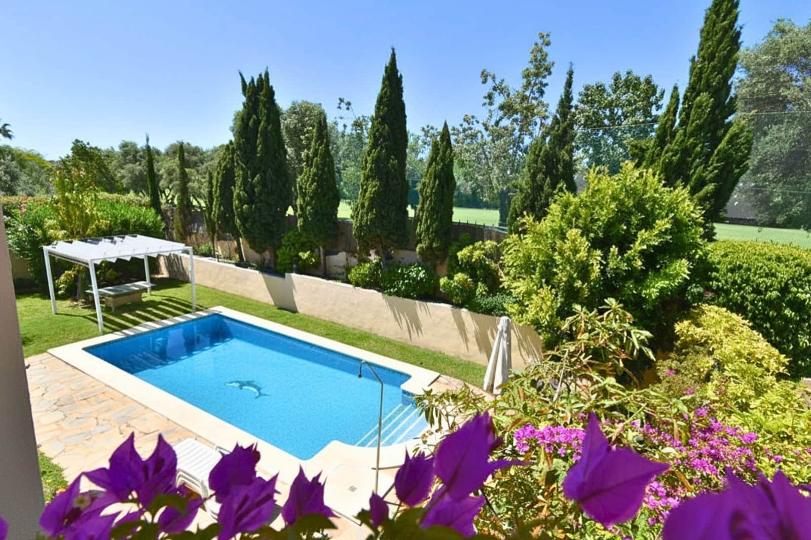 6 soveværelse Semi-Rækkehus til salg i Guadalmina - € 1.750.000 (Ref: 9851391)
