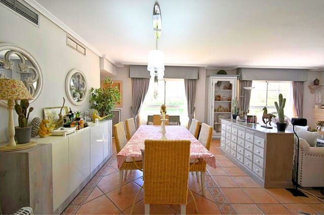 6 soveværelse Semi-Rækkehus til salg i Guadalmina Alta, Marbella - € 1.750.000 (Ref: 9851391)