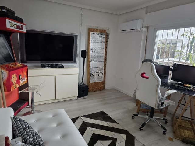 3 soveværelse Bungalow til salg i Hacienda Las Chapas, Marbella - € 580.000 (Ref: 9851392)