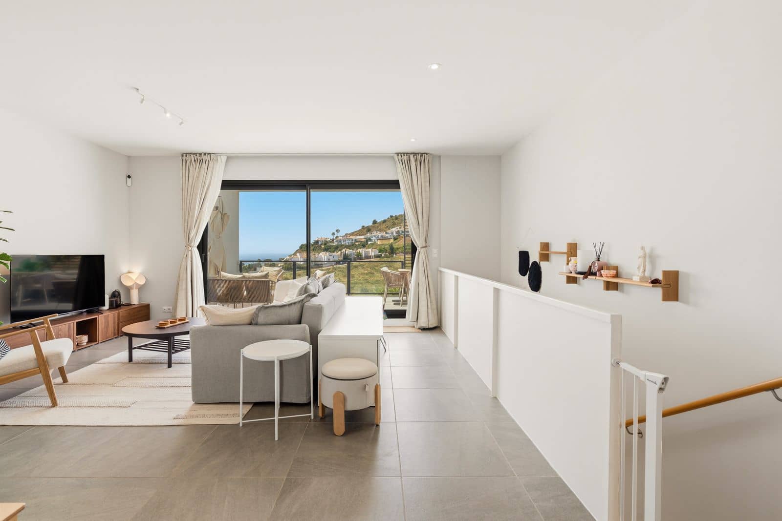 3 soveværelse Semi-Rækkehus til salg i Riviera del Sol - € 699.000 (Ref: 9851402)