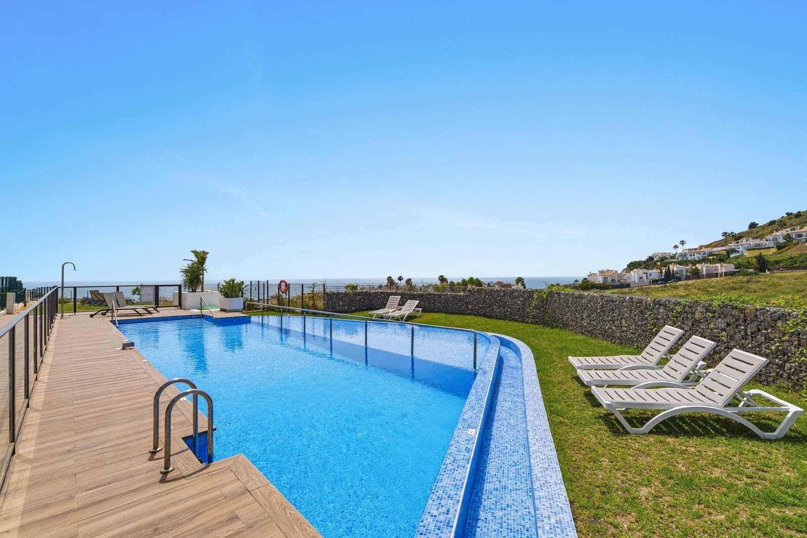 3 soveværelse Semi-Rækkehus til salg i Riviera del Sol - € 699.000 (Ref: 9851402)
