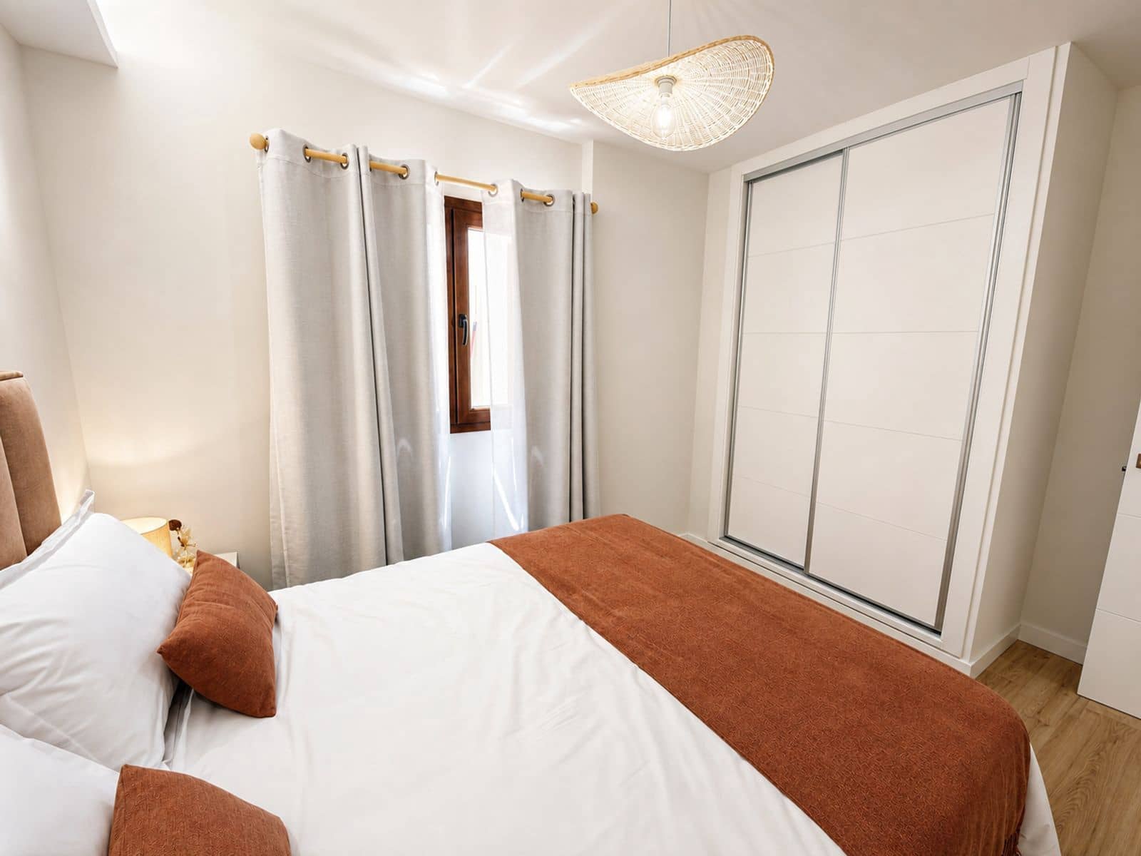 2 chambre Appartement à vendre à La Duquesa / Puerto de la Duquesa - 345 000 € (Ref: 9851404)
