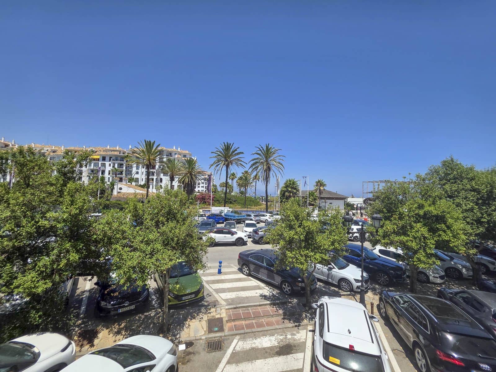 2 chambre Appartement à vendre à La Duquesa / Puerto de la Duquesa - 345 000 € (Ref: 9851404)