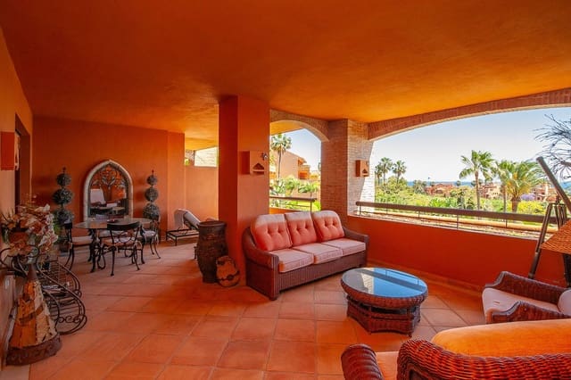 2 slaapkamer Appartement te koop in Bahía de Marbella, Marbella - € 850.000 (Ref: 9851405)