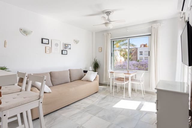 2 soveværelse Lejlighed til salg i Benalmadena Costa, Benalmádena - € 364.000 (Ref: 9851406)