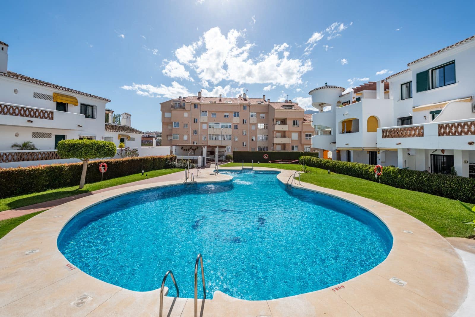 2 soveværelse Lejlighed til salg i Benalmadena Costa - € 364.000 (Ref: 9851406)