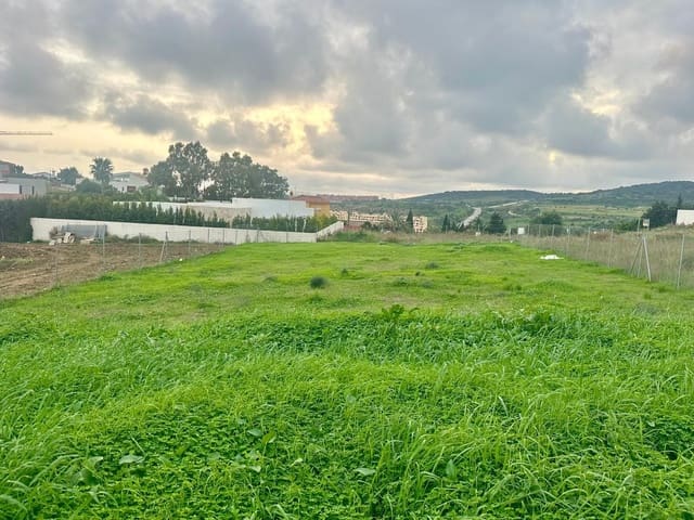 Building Plot for sale in Estepona - € 449,000 (Ref: 9851408)