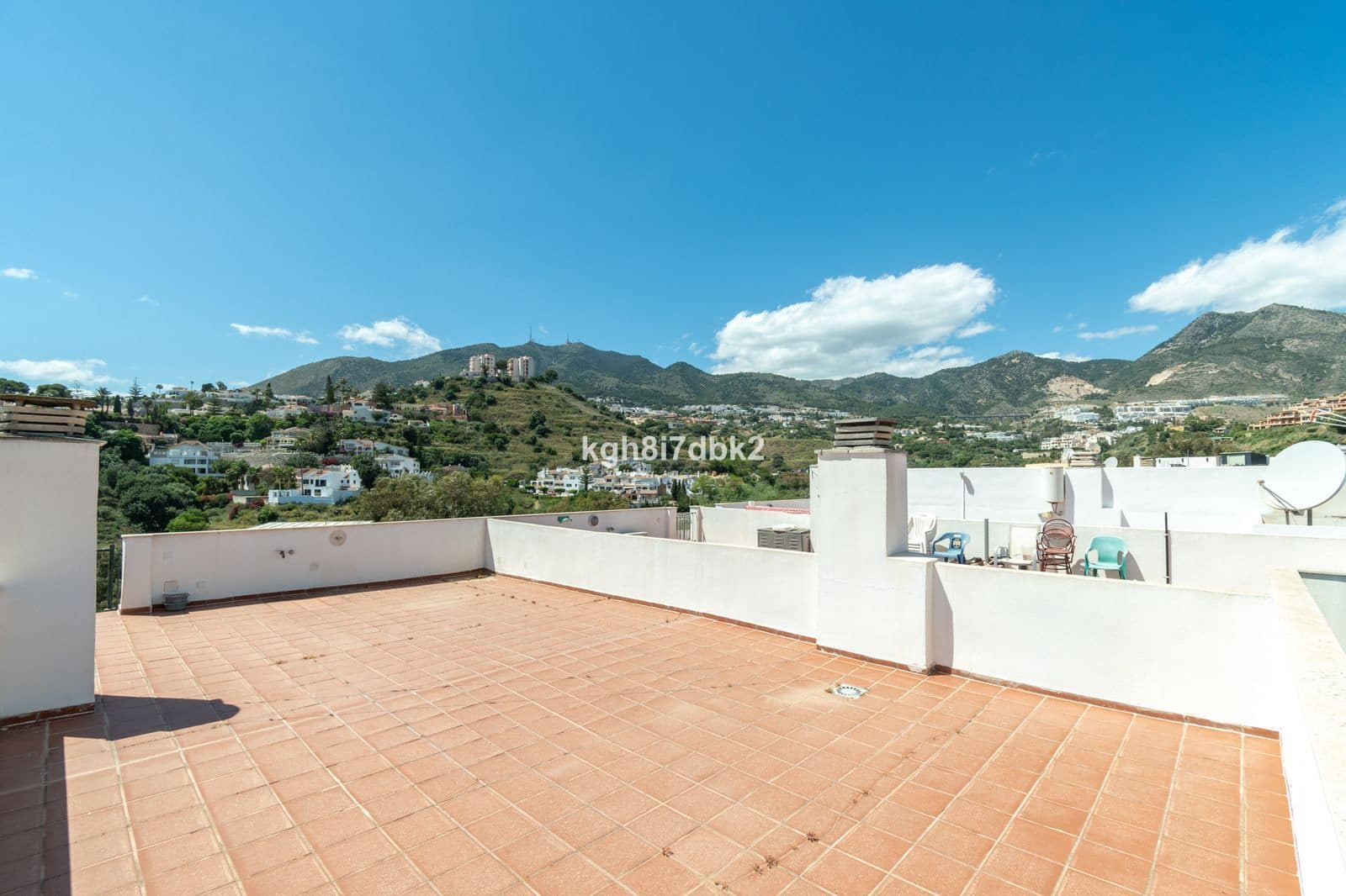 2 soveværelse Penthouse til salg i Benalmadena Costa - € 349.000 (Ref: 9851413)