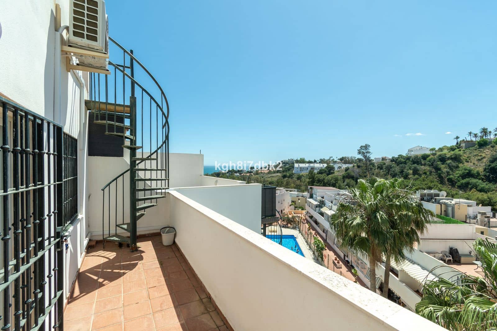 2 soveværelse Penthouse til salg i Benalmadena Costa - € 349.000 (Ref: 9851413)