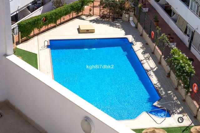 2 soveværelse Penthouse til salg i Benalmadena Costa, Benalmádena - € 349.000 (Ref: 9851413)