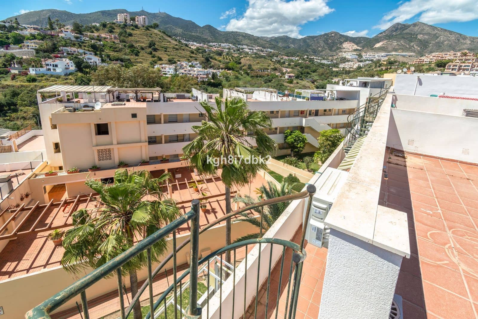 2 soveværelse Penthouse til salg i Benalmadena Costa - € 349.000 (Ref: 9851413)