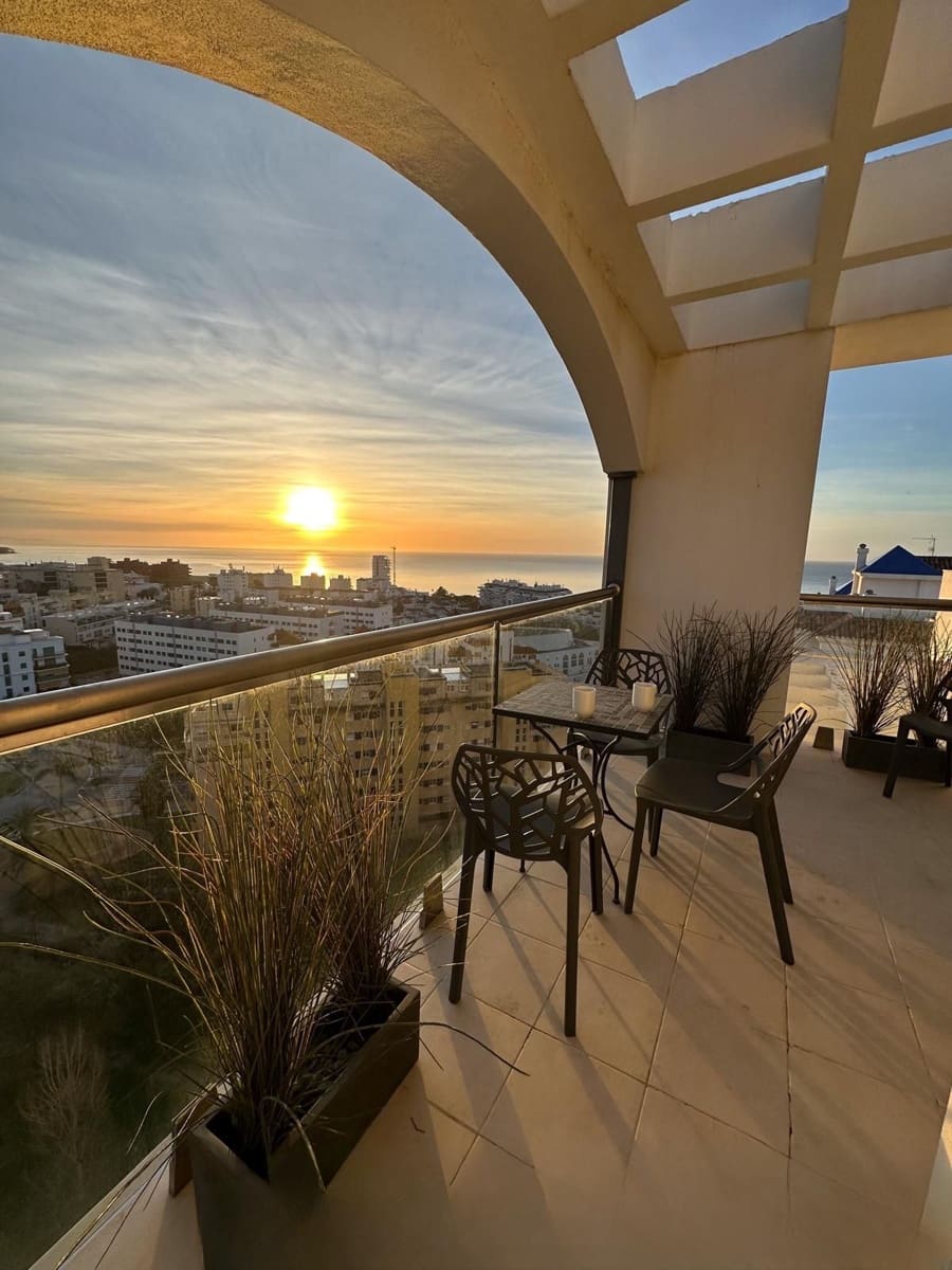 3 chambre Penthouse à vendre à Estepona - 624 750 € (Ref: 9851416)