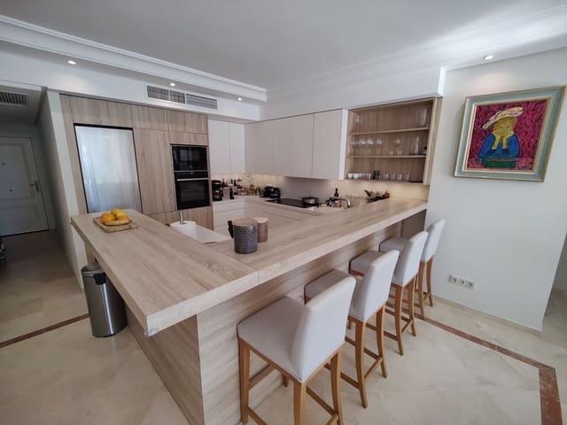 3 camera da letto Appartamento in vendita in Puerto Banus, Marbella - 1.250.000 € (Rif: 9851417)