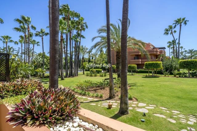 2 chambre Appartement à vendre à Puerto Banus, Marbella - 925 000 € (Ref: 9851419)