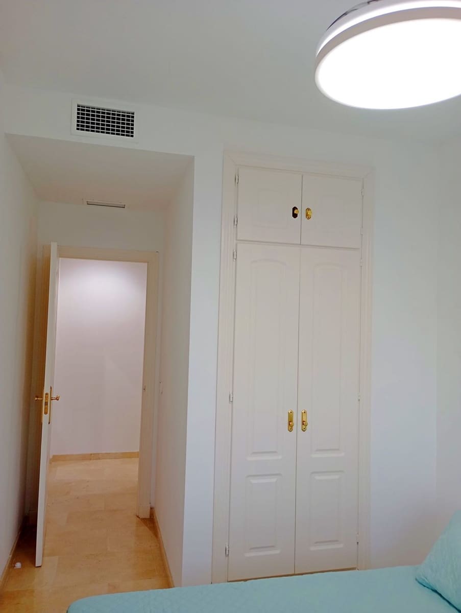 2 chambre Appartement à vendre à La Duquesa / Puerto de la Duquesa - 367 500 € (Ref: 9851429)
