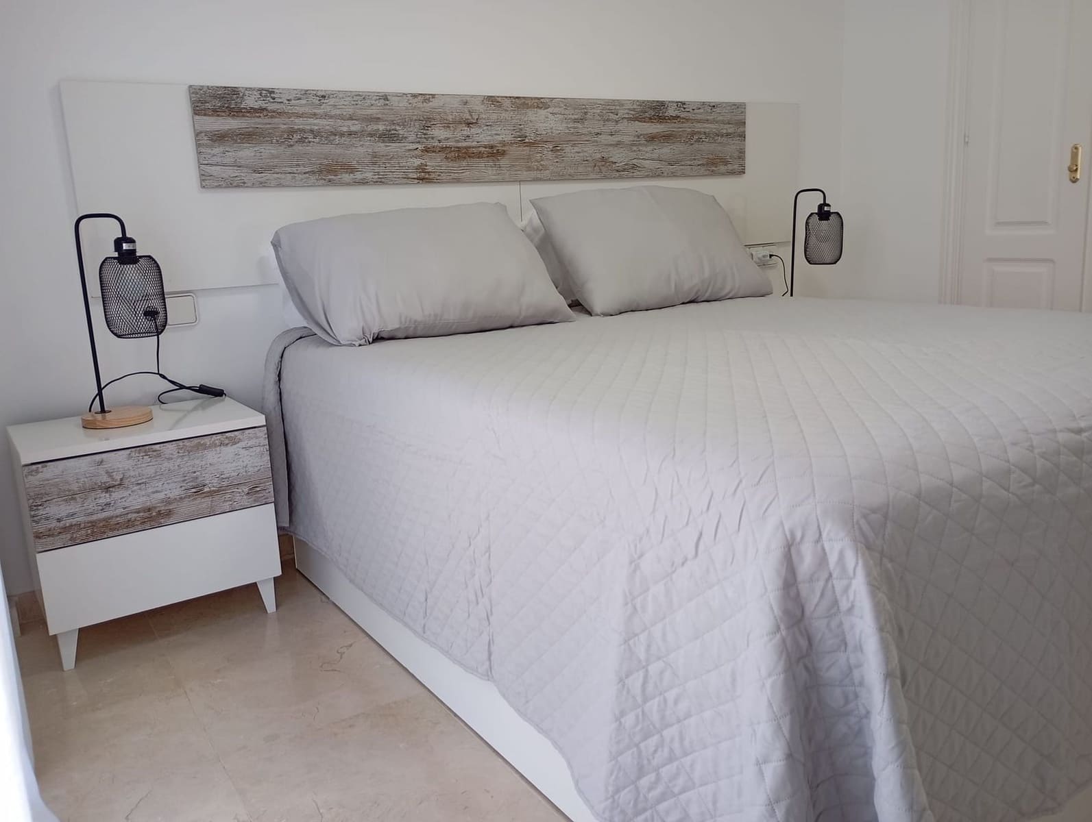 2 chambre Appartement à vendre à La Duquesa / Puerto de la Duquesa - 367 500 € (Ref: 9851429)