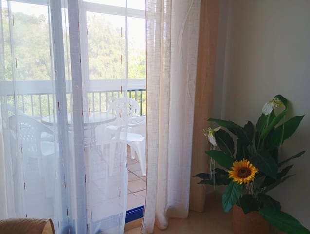 2 slaapkamer Appartement te koop in La Duquesa / Puerto de la Duquesa, Manilva - € 360.000 (Ref: 9851429)