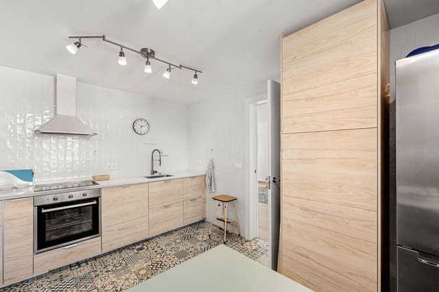 2 camera da letto Appartamento in vendita in Nueva Andalucia, Marbella - 825.000 € (Rif: 9851434)