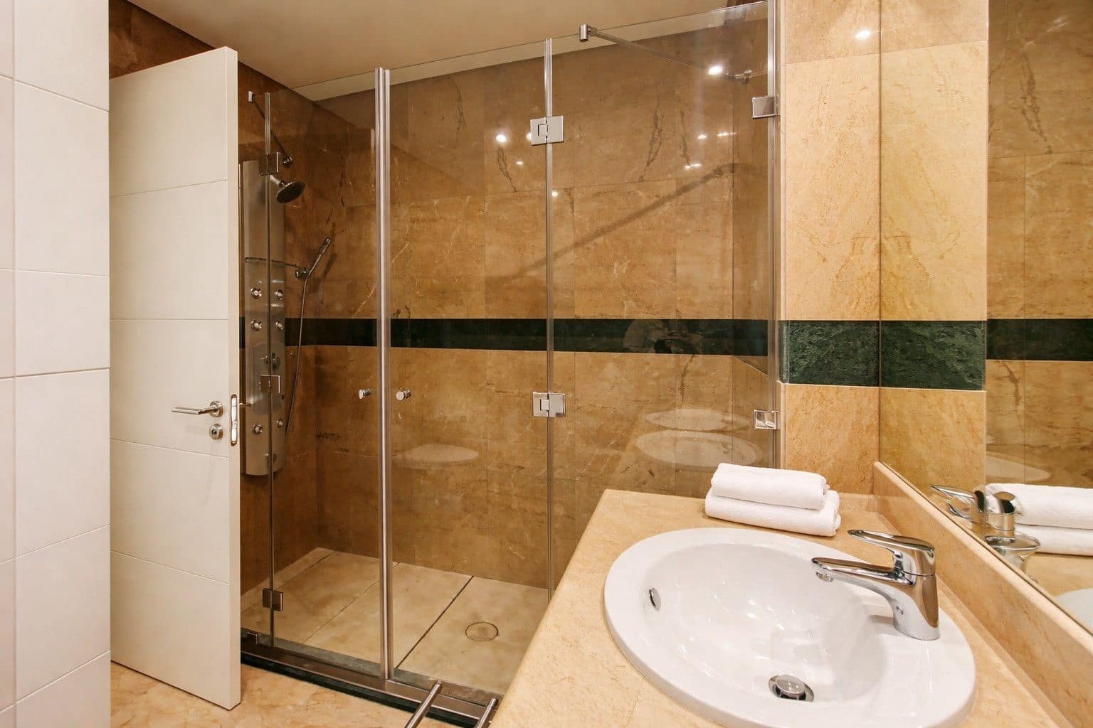 2 camera da letto Appartamento in vendita in Nueva Andalucia - 650.000 € (Rif: 9851439)