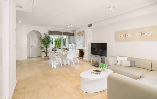 4 soveværelse Byhus til salg i Costabella, Marbella - € 1.150.000 (Ref: 9851441)
