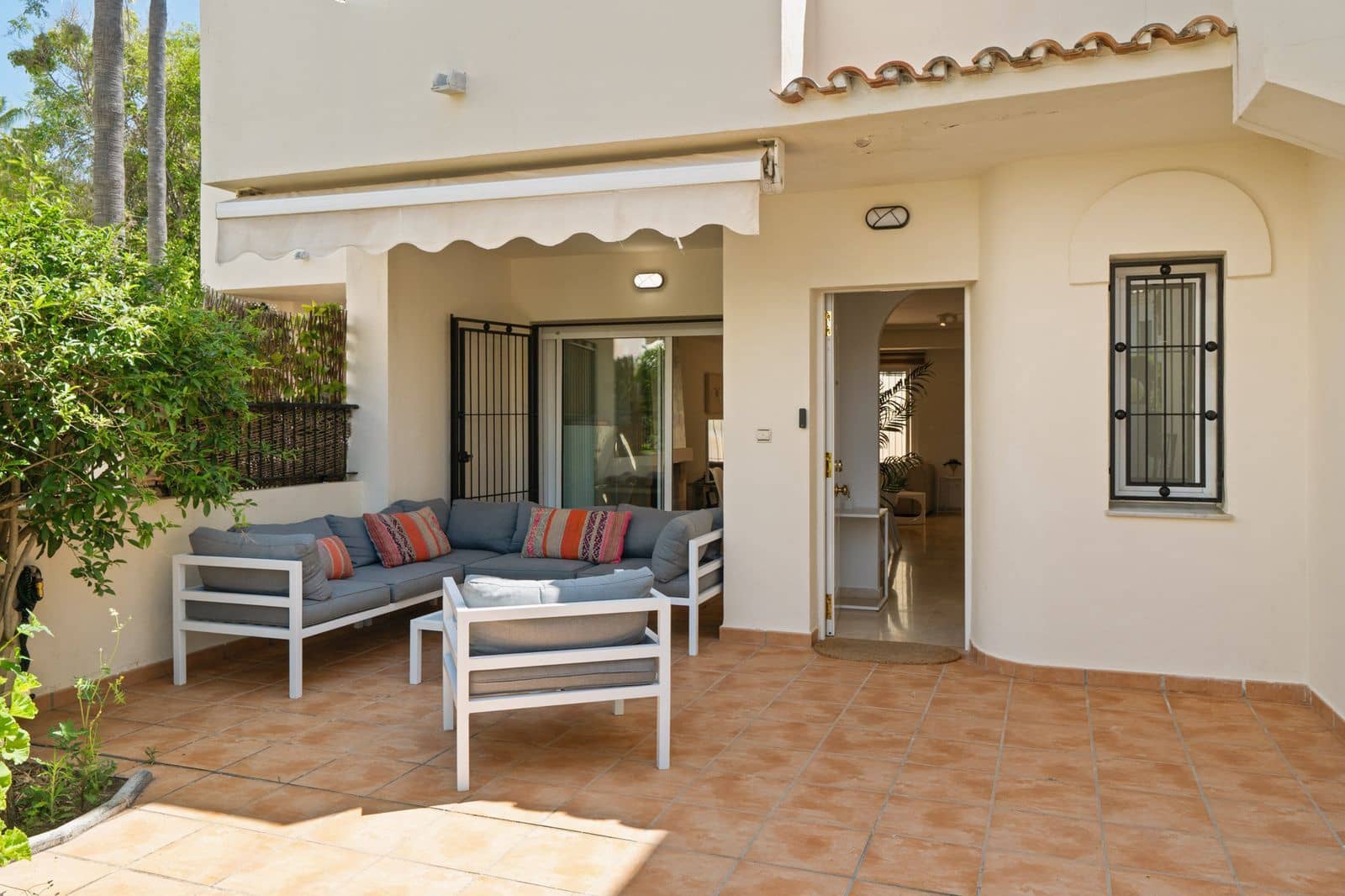 4 sovrum Hus till salu i Costabella - 1 150 000 € (Ref: 9851441)
