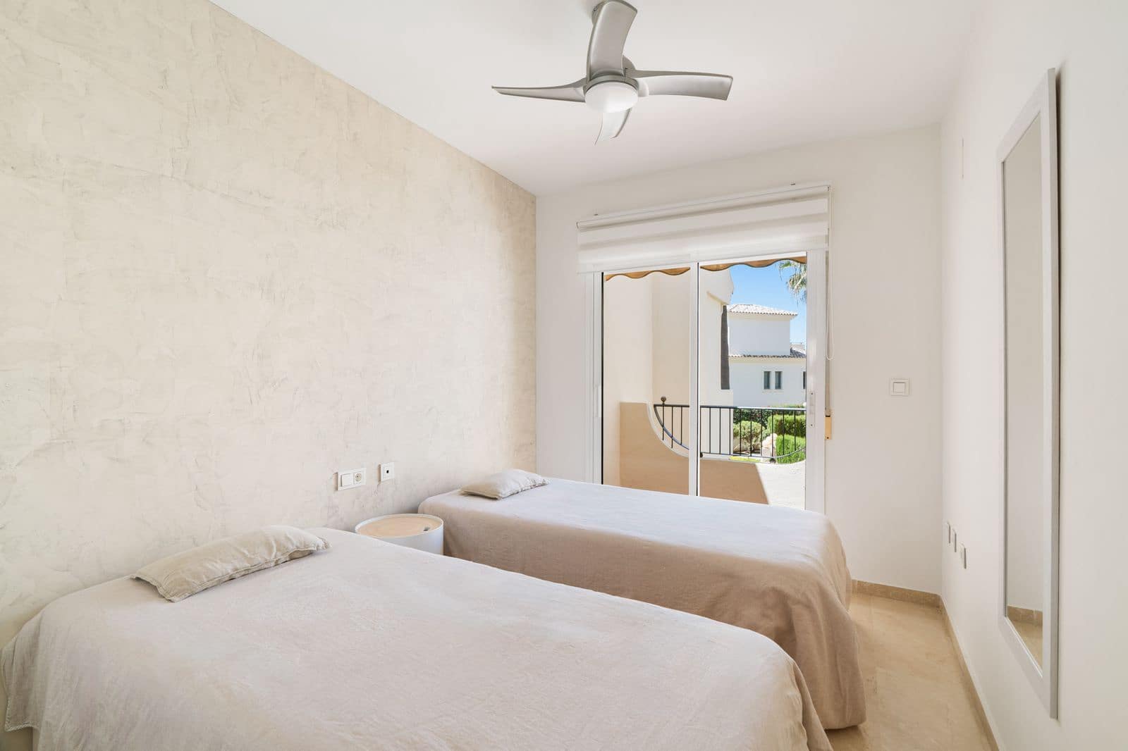 4 sovrum Hus till salu i Costabella - 1 150 000 € (Ref: 9851441)