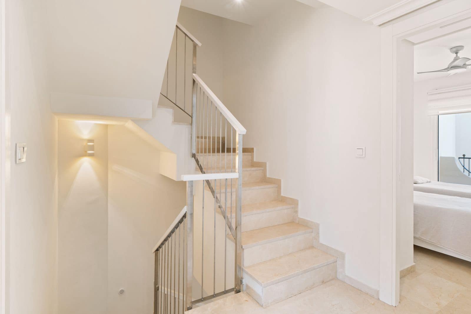 4 sovrum Hus till salu i Costabella - 1 150 000 € (Ref: 9851441)