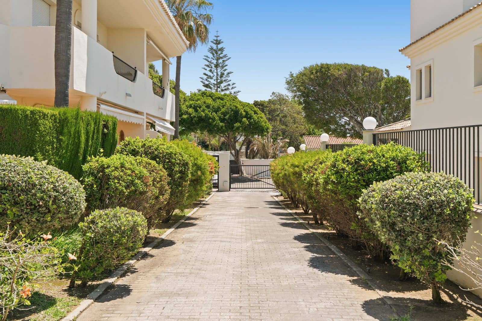 4 sovrum Hus till salu i Costabella - 1 150 000 € (Ref: 9851441)