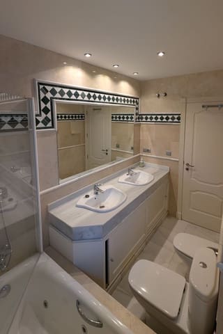 2 camera da letto Appartamento in vendita in Aloha Golf, Marbella - 689.000 € (Rif: 9851442)