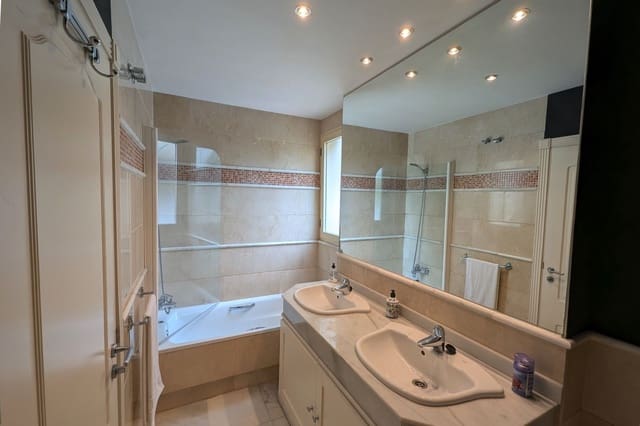2 camera da letto Appartamento in vendita in Aloha Golf, Marbella - 689.000 € (Rif: 9851442)