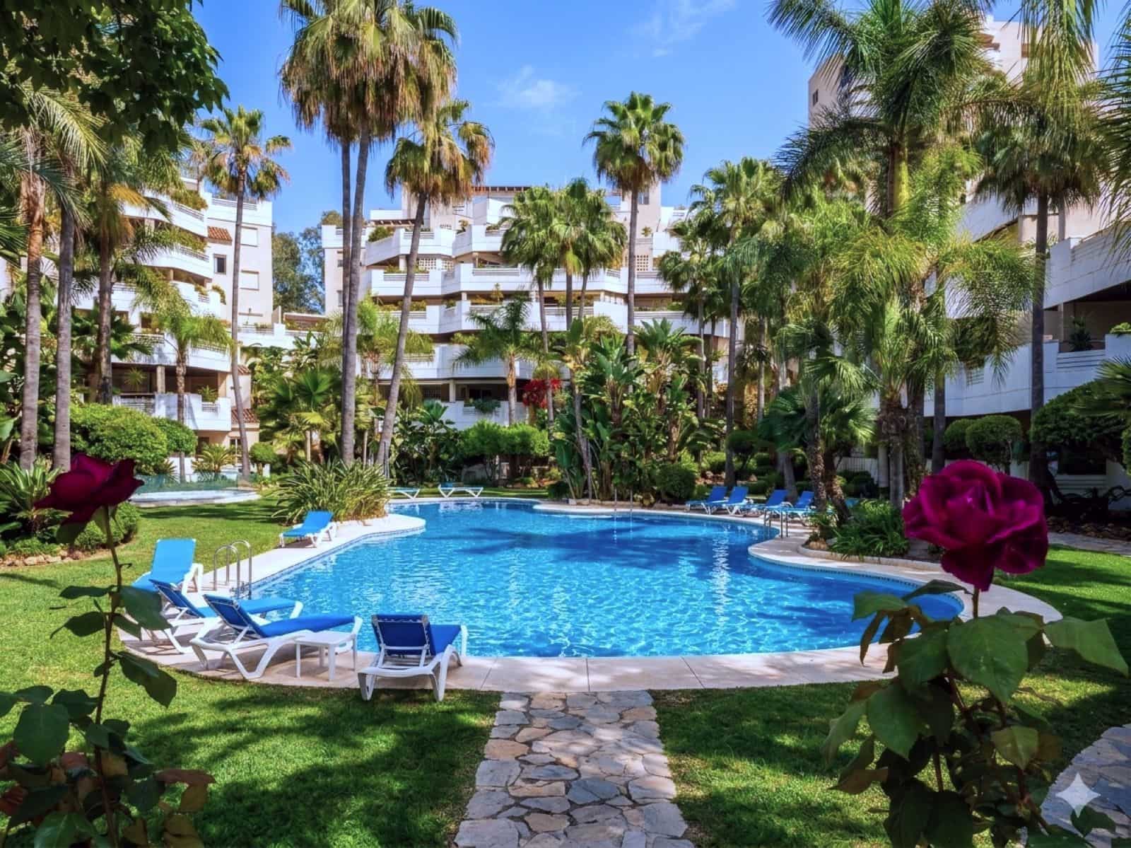 2 camera da letto Appartamento in vendita in Aloha Golf - 689.000 € (Rif: 9851442)