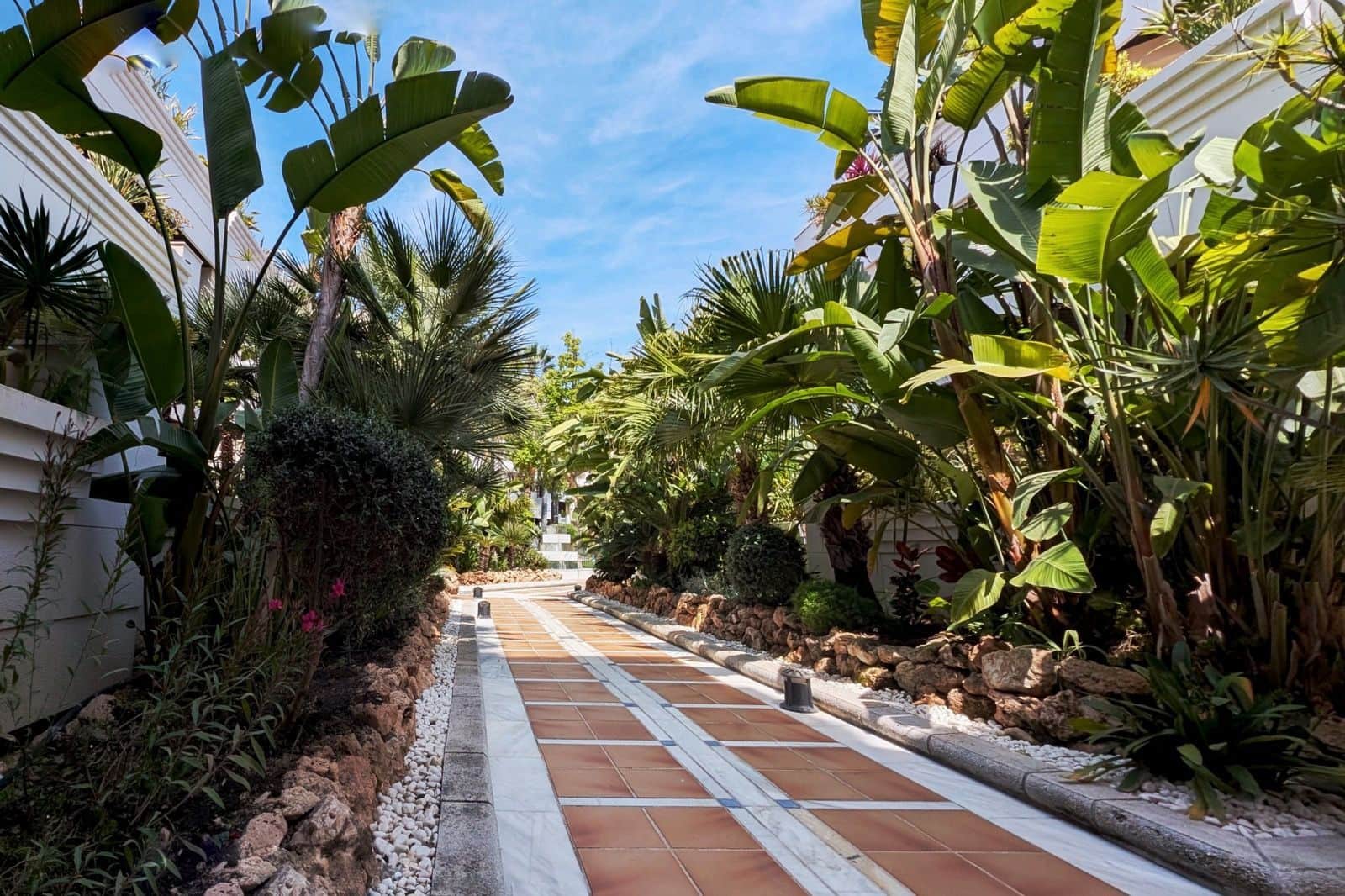 2 camera da letto Appartamento in vendita in Aloha Golf - 689.000 € (Rif: 9851442)
