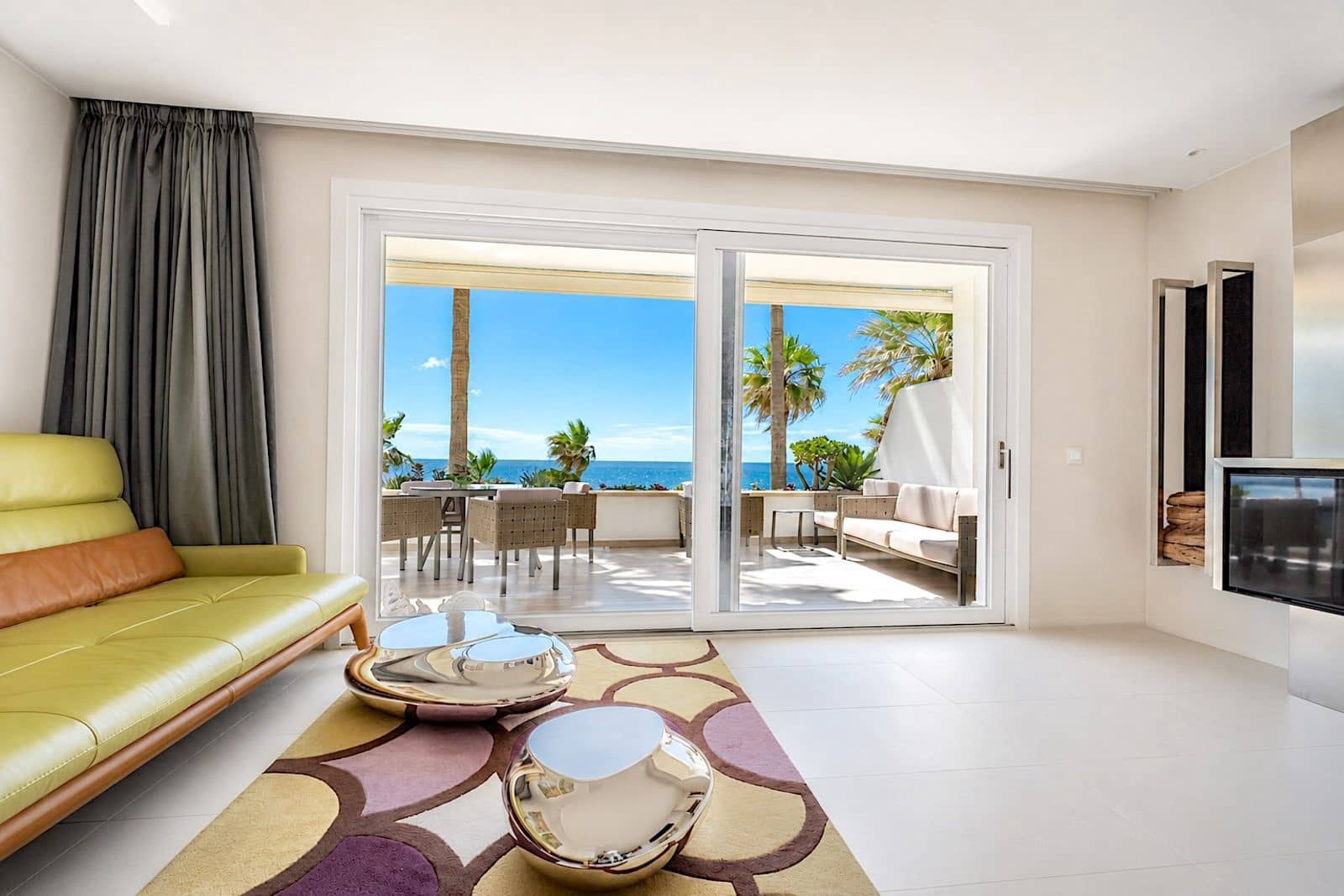 2 bedroom Apartment for sale in New Golden Mile - € 1,750,000 (Ref: 9851445)