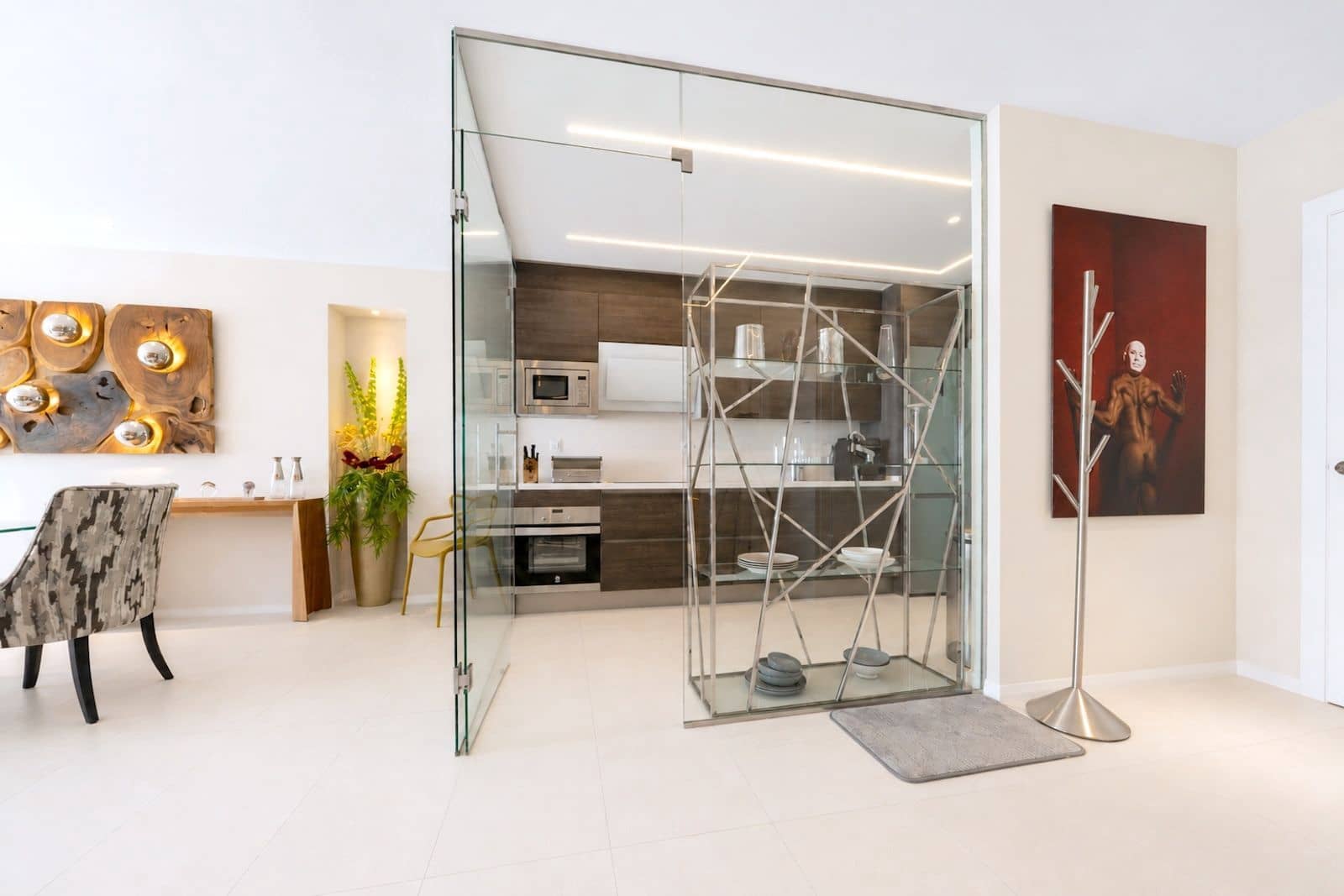 2 bedroom Apartment for sale in New Golden Mile - € 1,750,000 (Ref: 9851445)