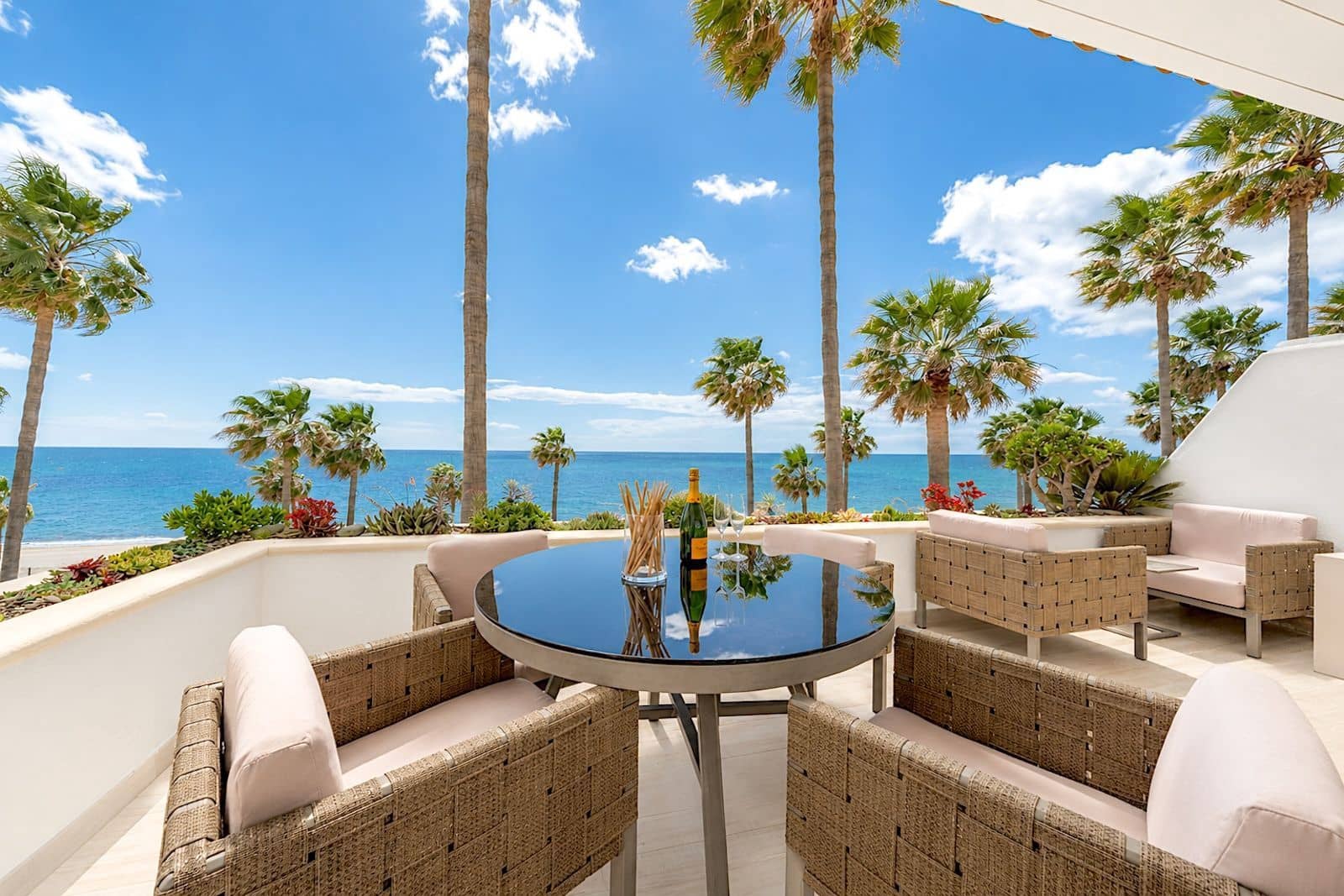 2 bedroom Apartment for sale in New Golden Mile - € 1,750,000 (Ref: 9851445)