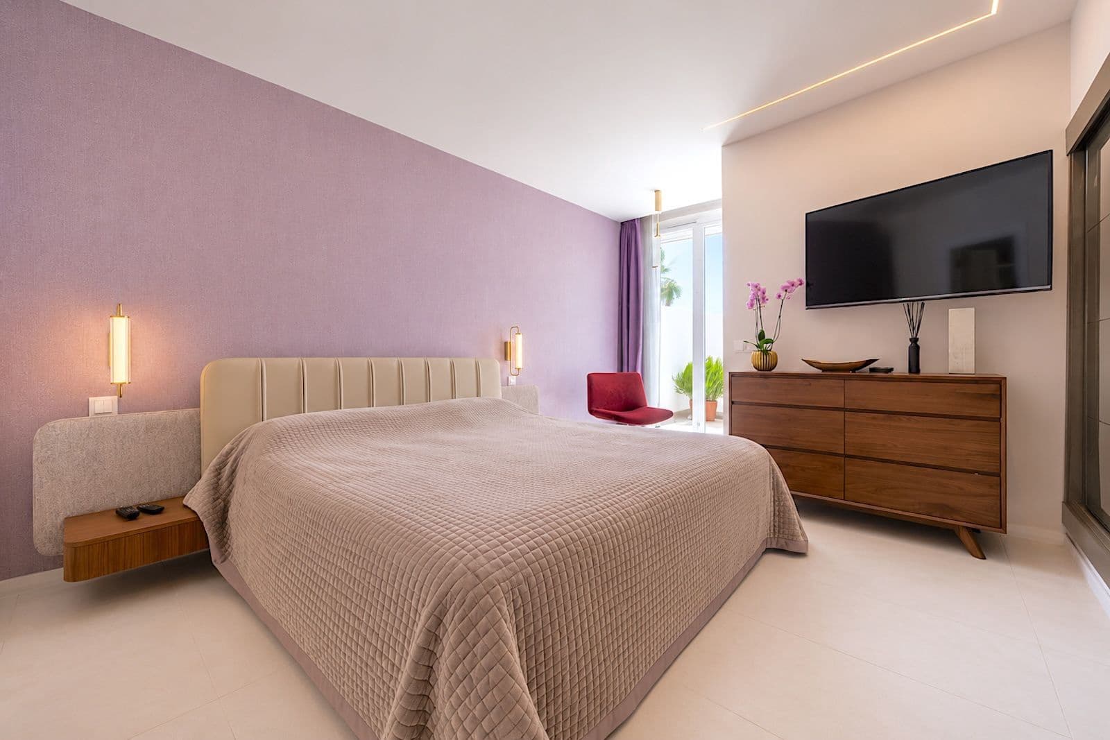 2 bedroom Apartment for sale in New Golden Mile - € 1,750,000 (Ref: 9851445)