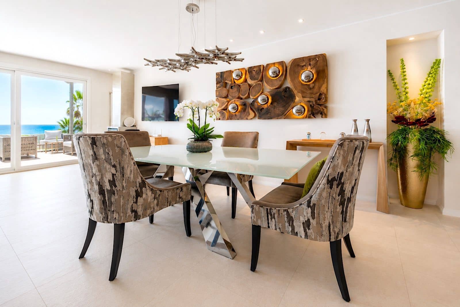 2 bedroom Apartment for sale in New Golden Mile - € 1,750,000 (Ref: 9851445)