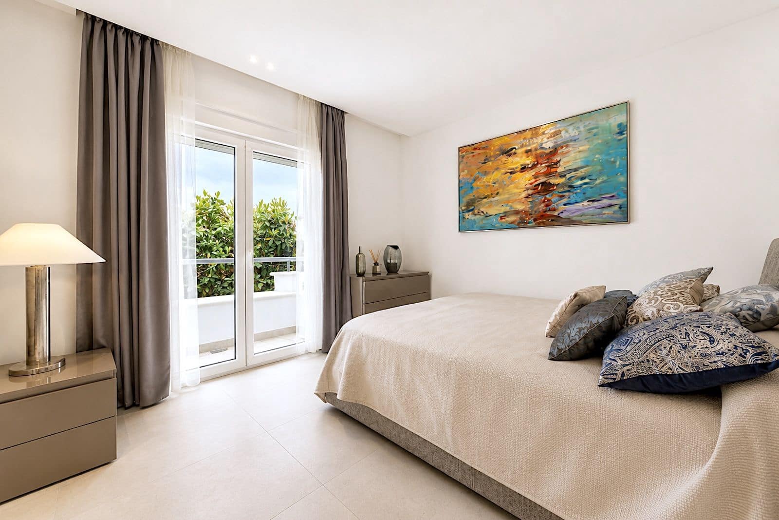 2 bedroom Apartment for sale in New Golden Mile - € 1,750,000 (Ref: 9851445)
